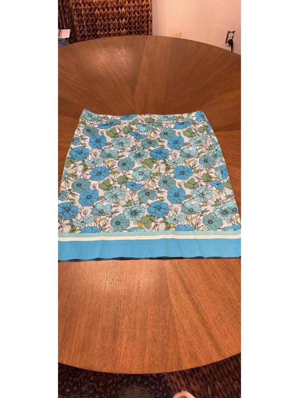 Talbots petite 14 medium floral pencil skirt ￼